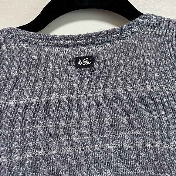 Volcom Cardigan - Picture 2 of 6